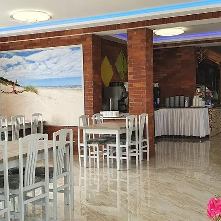 民宿 Osrodek Wczasowy Claudia 卡尔维亚